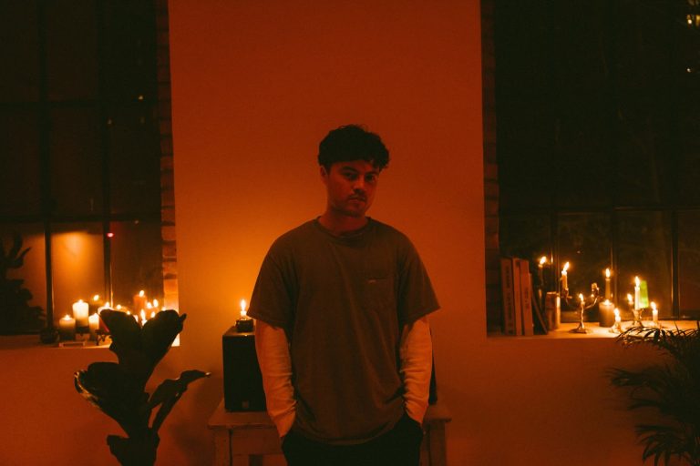 Music producer Jerry Folk releases feathery jungle song