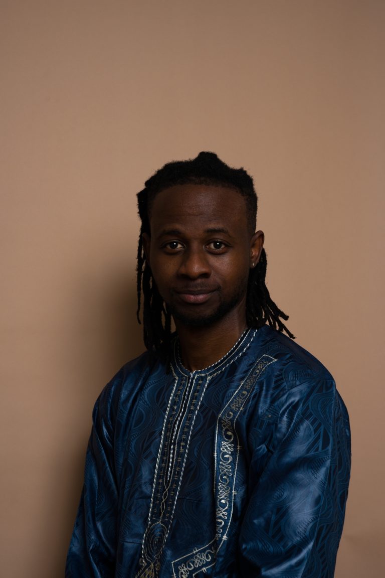 ‘Fool’ by Der Oscar Effekt Hits with Subtle Sting, Previewing ‘three stone fireside, vol. 1’