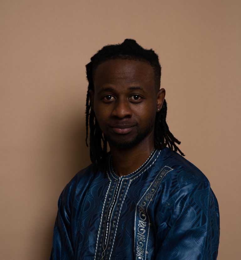 ‘Fool’ by Der Oscar Effekt Hits with Subtle Sting, Previewing ‘three stone fireside, vol. 1’